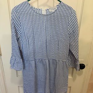 Great details. Knee length.